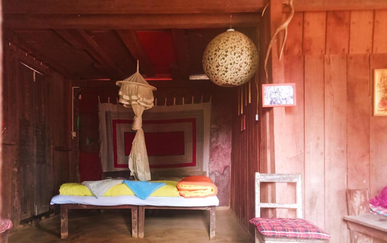 Shanta Ghar A Rustic Guesthouse Читван Екстериор снимка