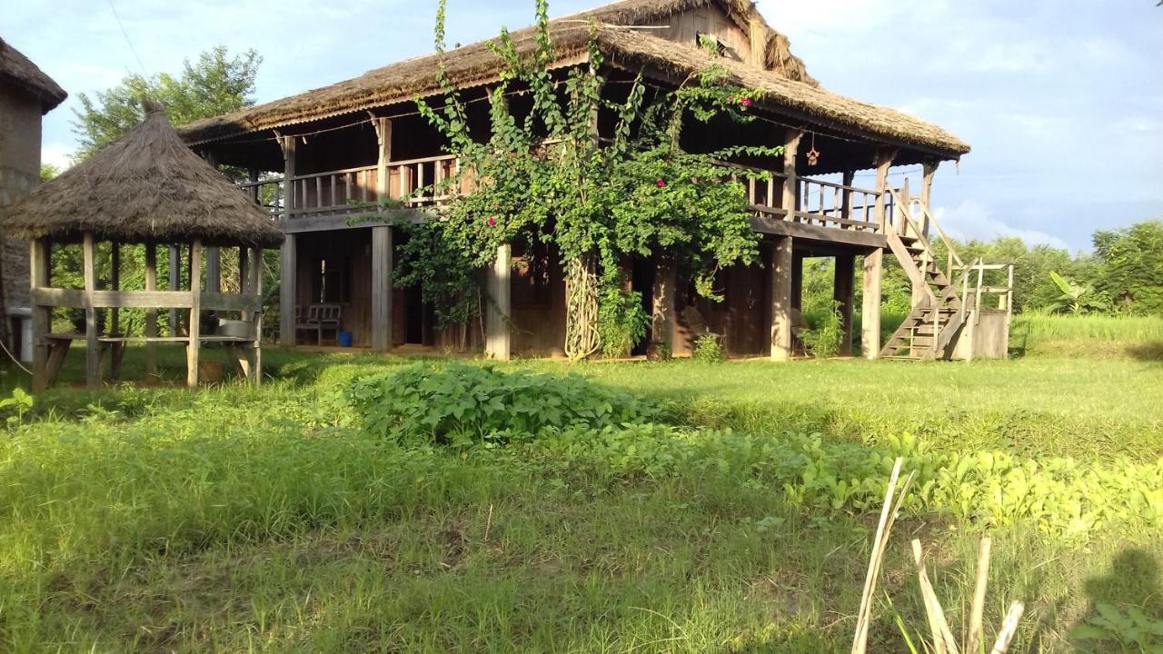 Shanta Ghar A Rustic Guesthouse Читван Екстериор снимка