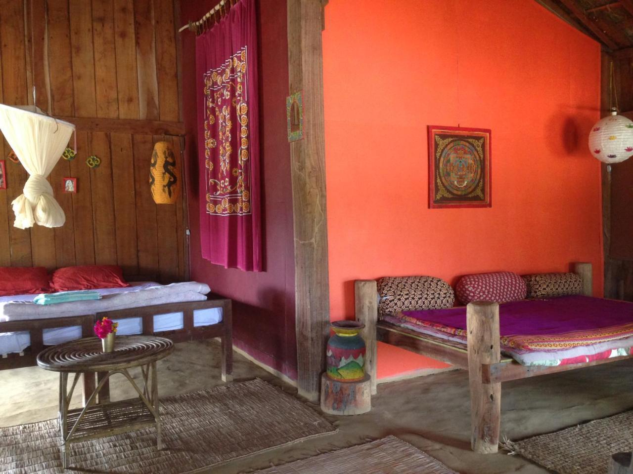 Shanta Ghar A Rustic Guesthouse Читван Екстериор снимка